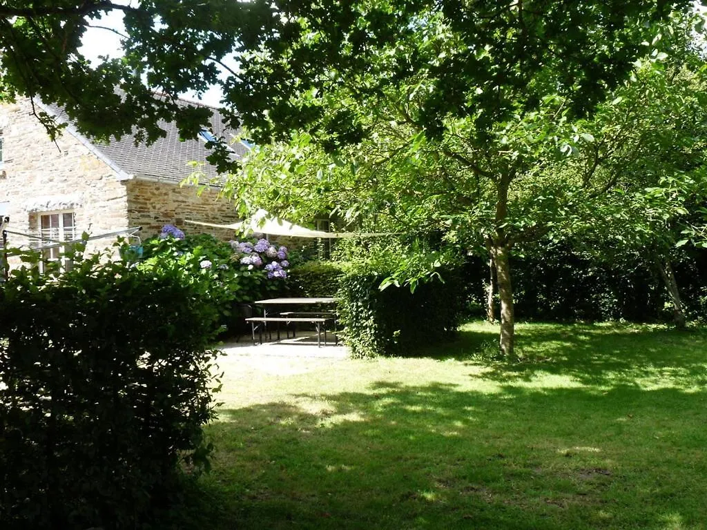 La Petite Ferme De Quehero Saint-Igeaux 0*,  France
