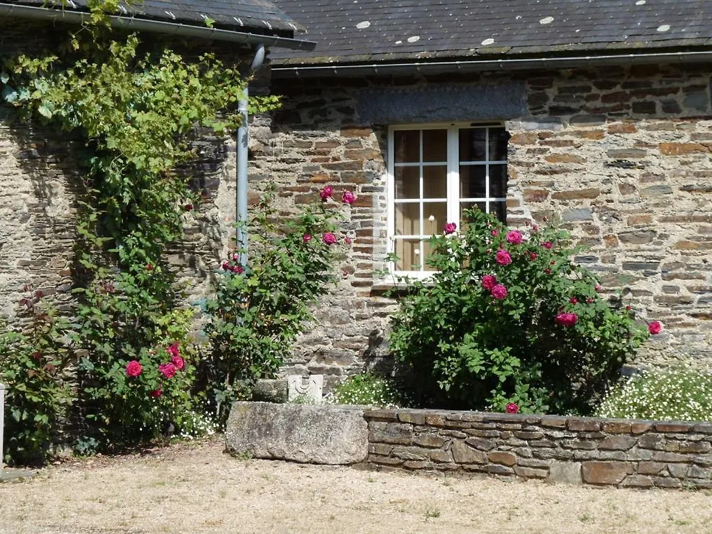La Petite Ferme De Quehero Saint-Igeaux Holiday home