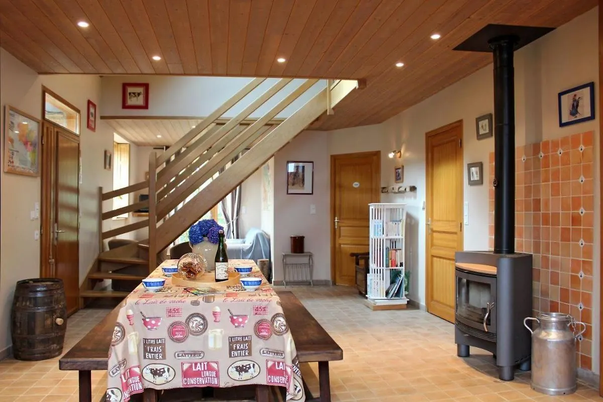 La Petite Ferme De Quehero Saint-Igeaux Holiday home